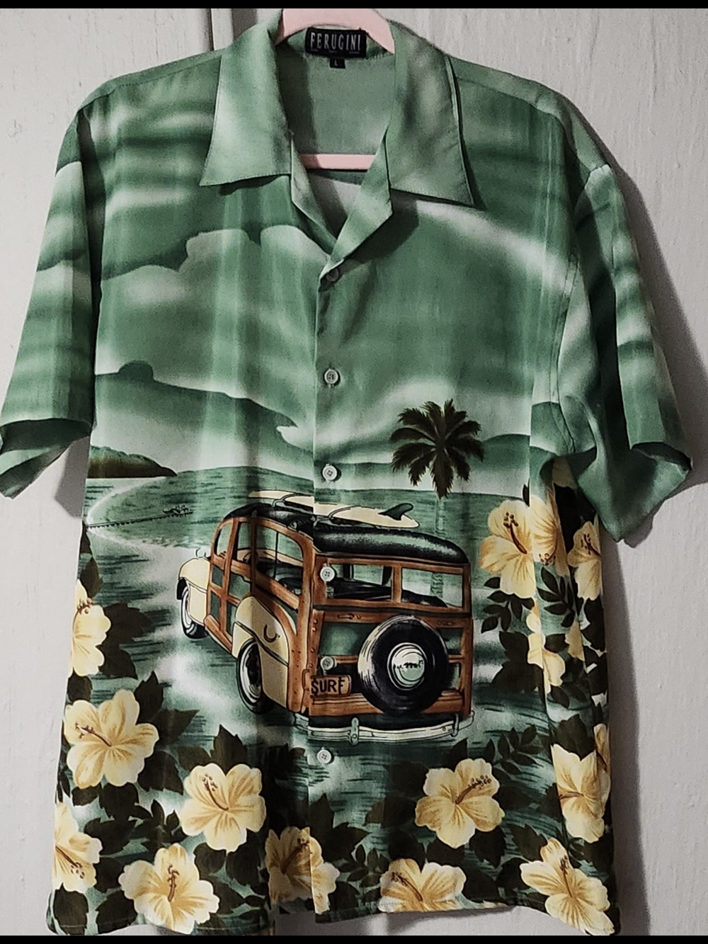 Men's Ferucini Hawaiian button-up shirt